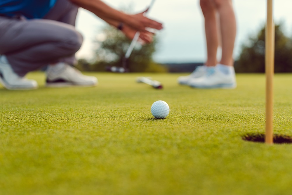 Mistakes to Avoid with Professional Women’s Golf Lessons